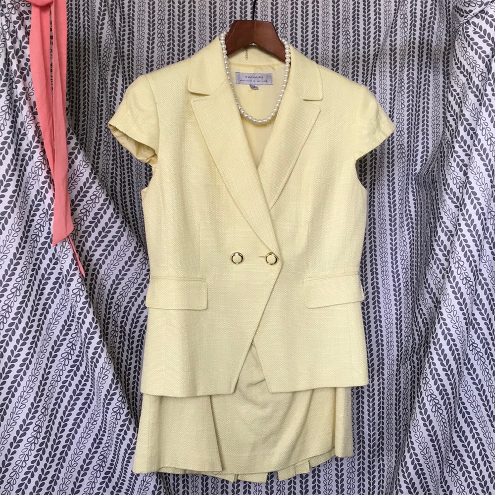 Yellow Tweed skirt suit